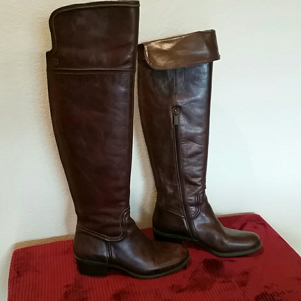 Women's knee boots size 8-1/2